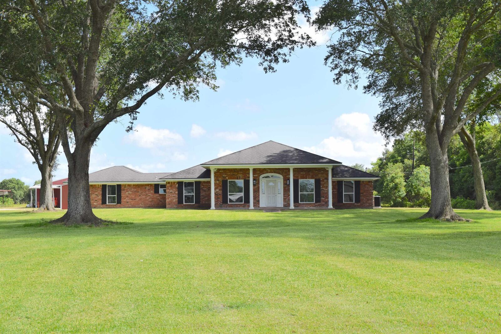 Property Photo:  17647 Wise Rd  TX 77665 