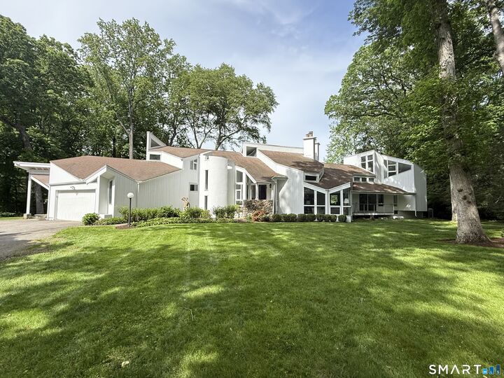 Property Photo:  9 Morehouse Lane  CT 06850 
