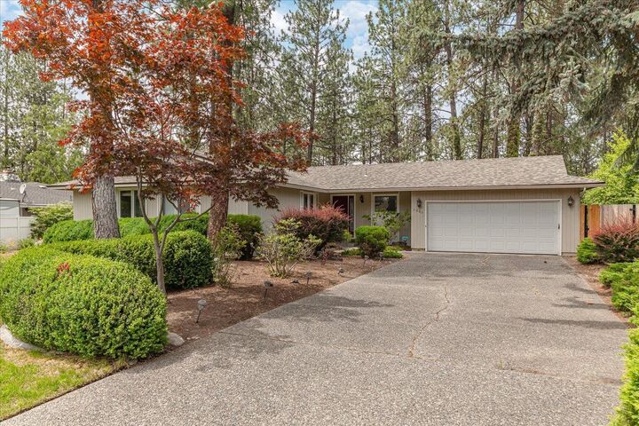 Property Photo:  1006 W Bellwood Dr  WV 99218 