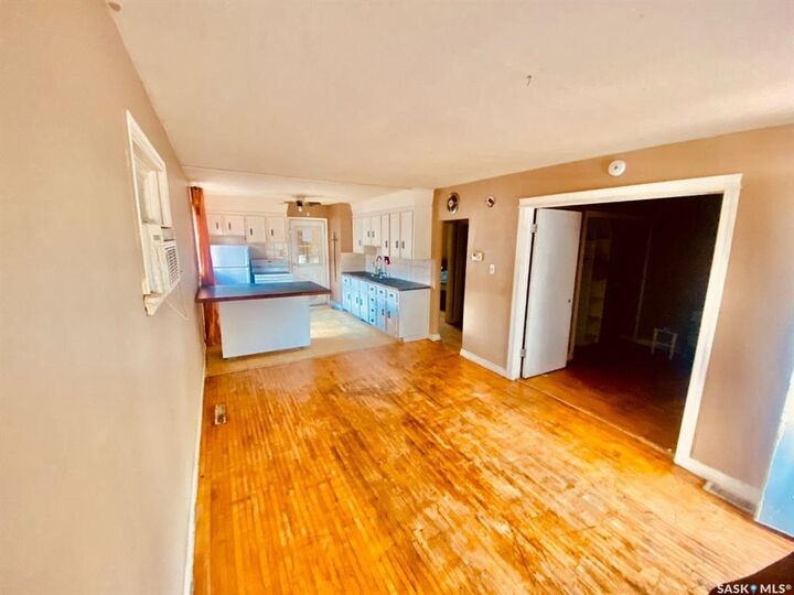 626 McTavish Street — photo 1