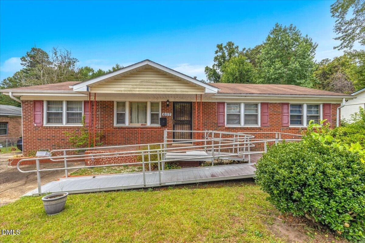 Property Photo:  6117 Louise Street  NC 28314 