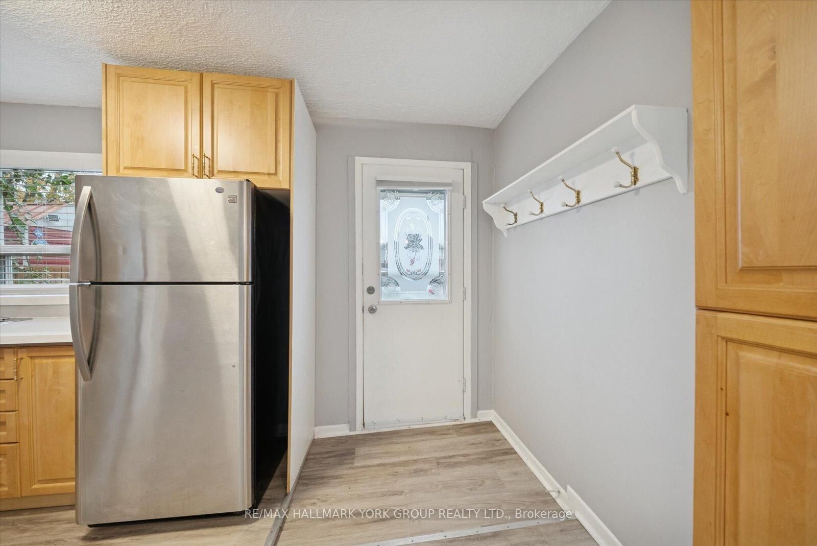 Property Photo:  116A High Street  ON L0E 1R0 