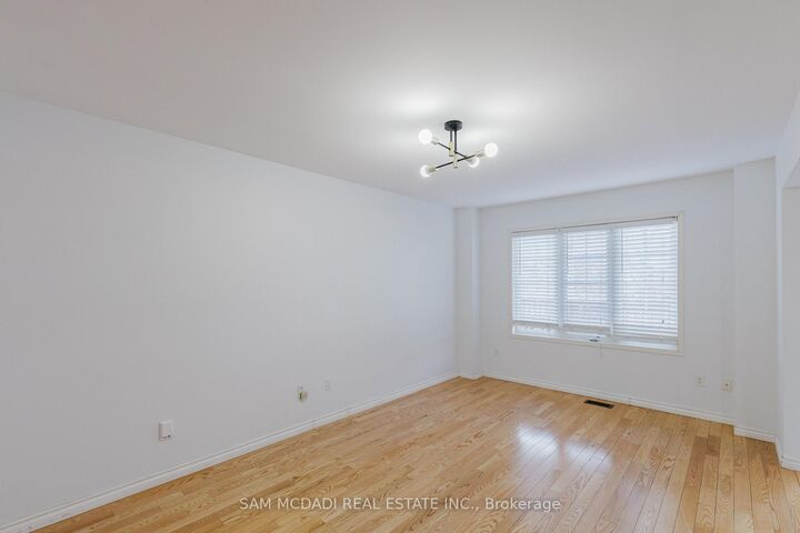 Photo de la propriété:  1260 Lamont Crescent  ON L9T 6W5 