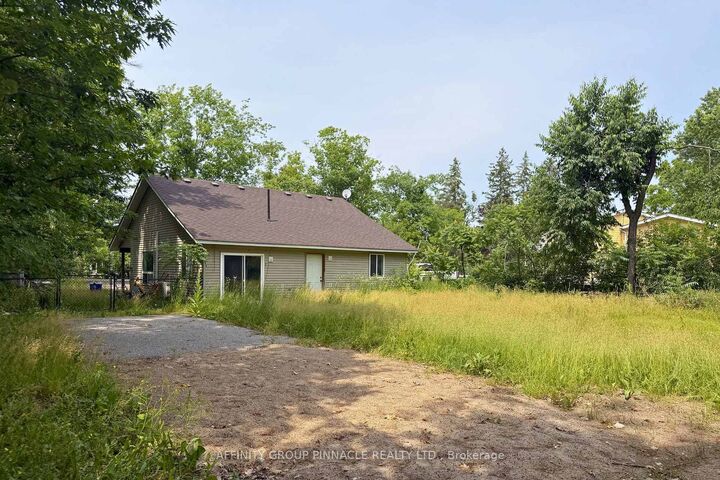 Property Photo: 2 Oakwood Drive ON K0M 1N0