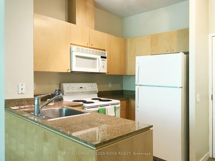 Property Photo:  361 Front Street W 209  ON M5V 3R5 