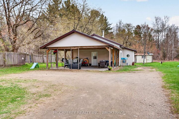 14 Glastonbury Road — photo 1
