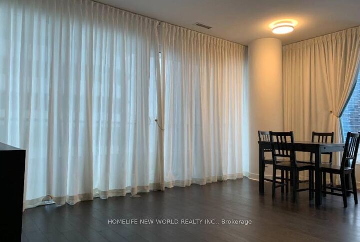 Property Photo:  85 Wood Street 2903  ON M4Y 0E8 