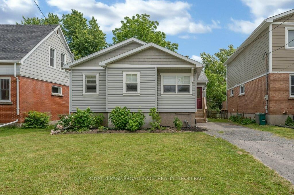 Property Photo:  57 Helen Street  ON K7L 4P2 