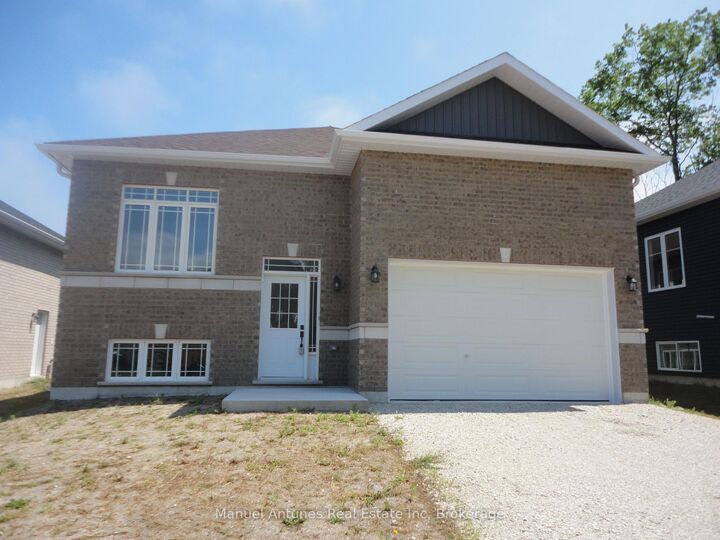 4 Joanne Crescent — photo 1