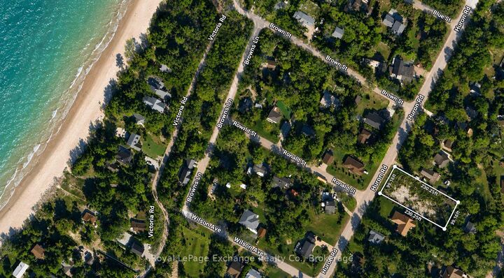 284 Huron Road — photo 1