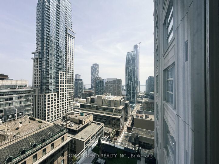 Property Photo:  1 King Street W 2107  ON M5X 1C8 