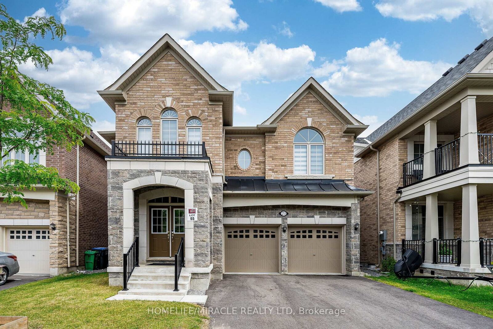 Property Photo: 21 Junior Road ON L7A 5J4