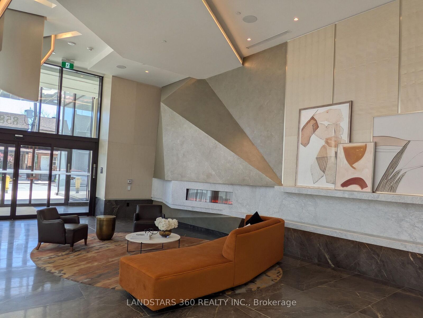 Property Photo:  858 Dupont Street 816  ON M6G 0C1 