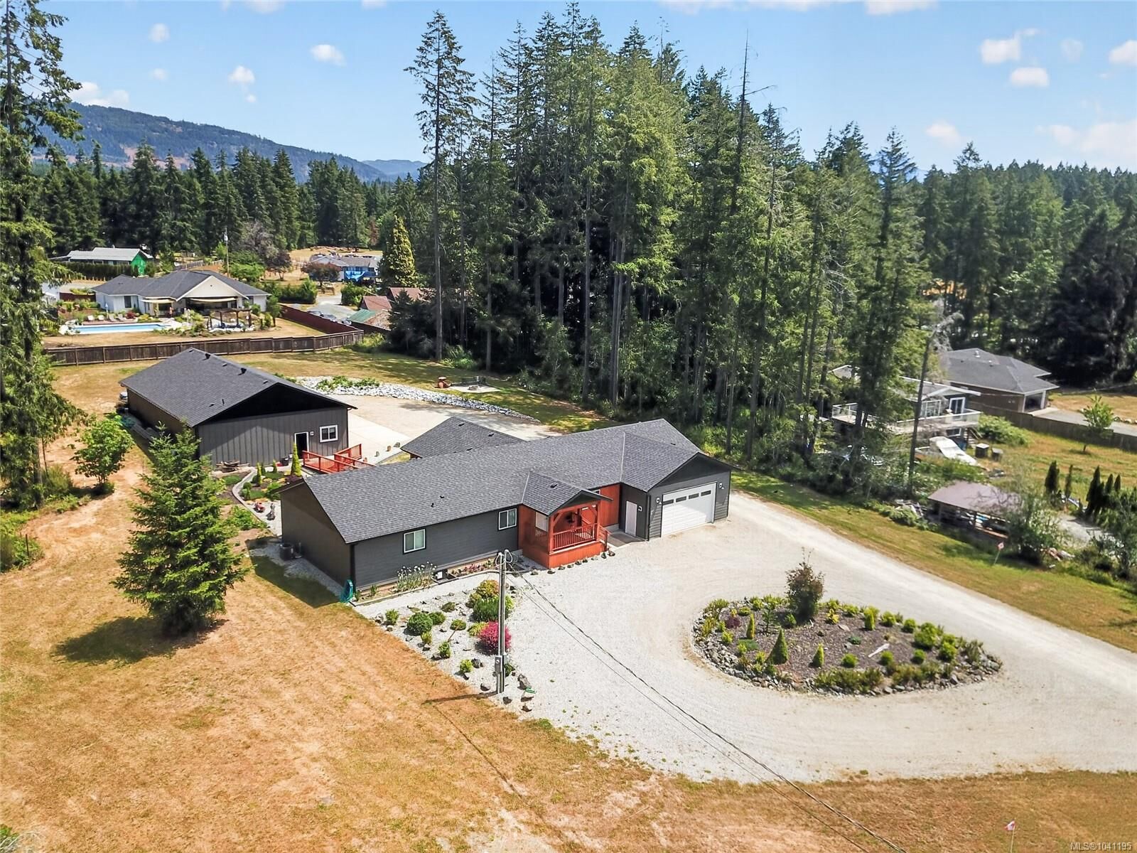 Property Photo: 6353 Beaver Creek Rd BC V9Y 8L3