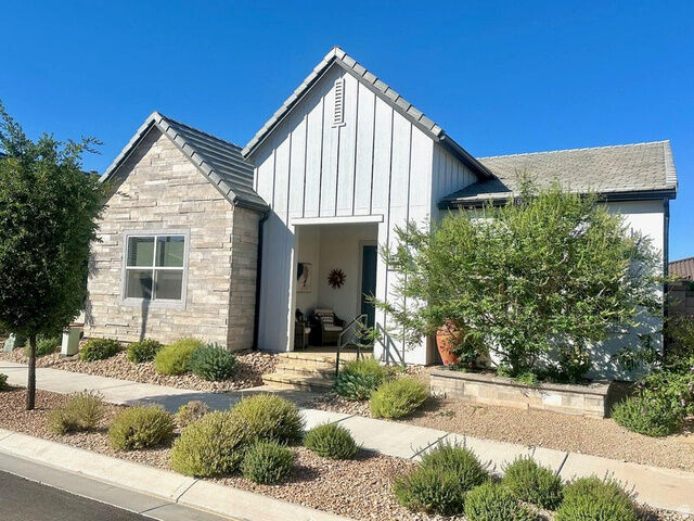Property Photo: 5588 S Agave Peak Ln UT 84790