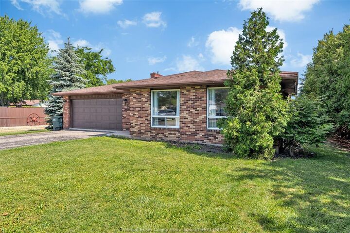 Property Photo:  1114 County Rd 22  ON N0R 1A0 