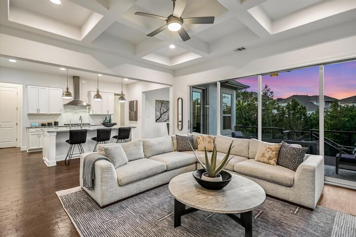 Property Photo:  11520 Lake Stone Drive 4  TX 78738 