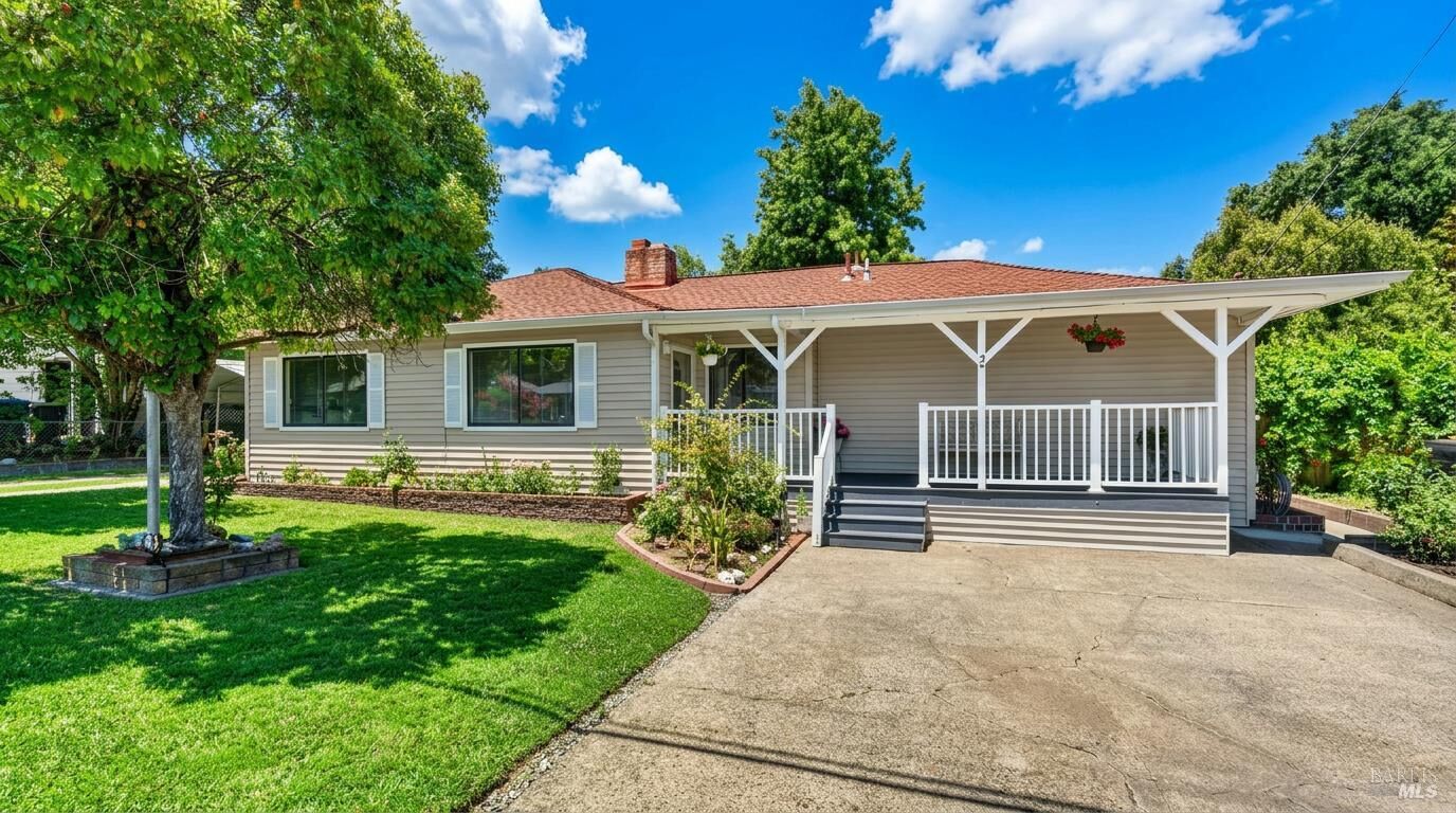 Property Photo:  92 Oak Knoll Road  CA 95482 