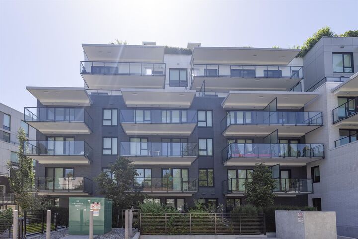 5168 Cambie Street 403 — photo 1