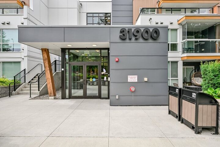 Property Photo: 31900 Raven Avenue 210 BC V2V 0H5