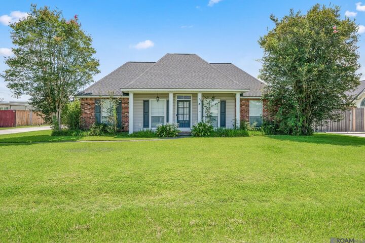 Property Photo: 24610 Rolling Meadow LA 70726