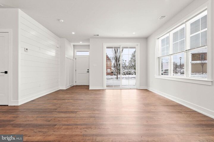 Property Photo: 417 Isabelle Court 201 PA 19438