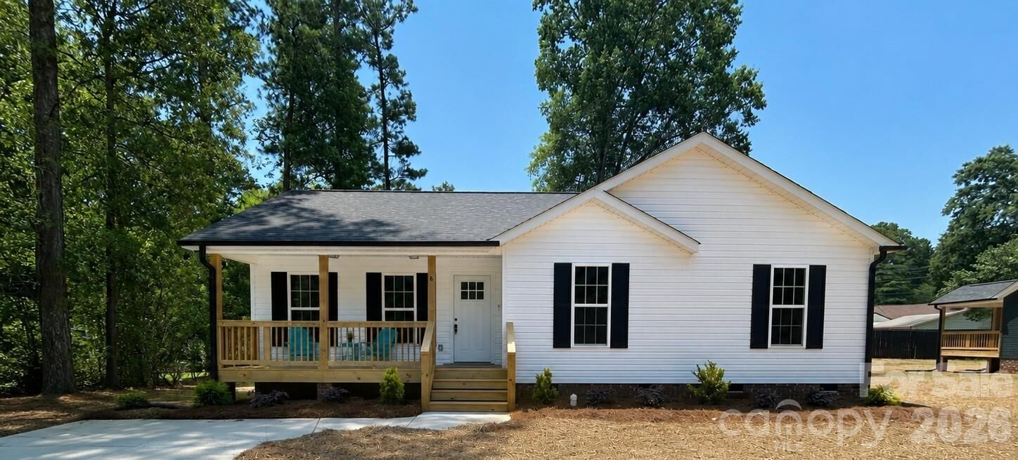 Property Photo:  8 Wray Street  SC 29745 