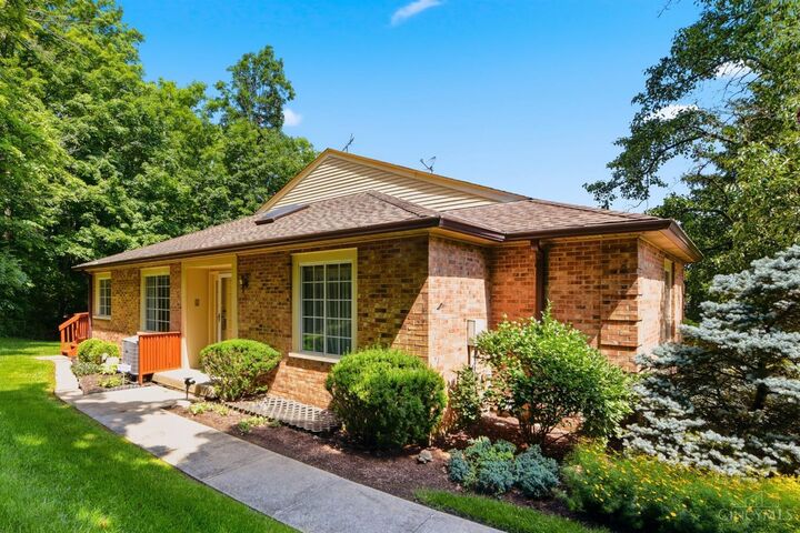 Property Photo: 5237 Eaglesnest Drive S OH 45248