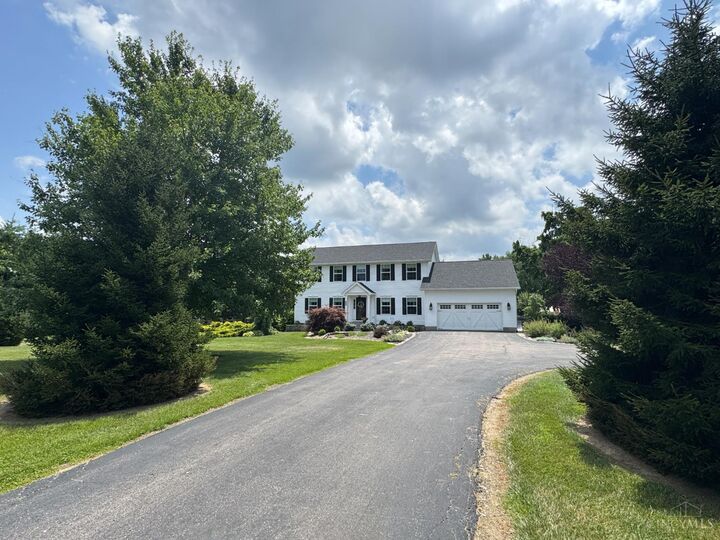 Property Photo: 4401 Thornview Drive OH 45152