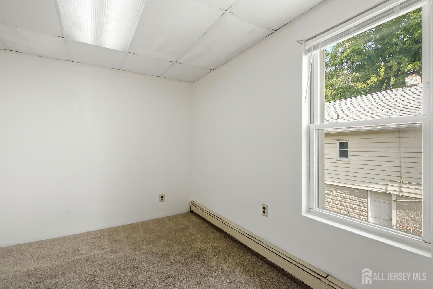Property Photo:  275 Laurence Parkway  NJ 08879 