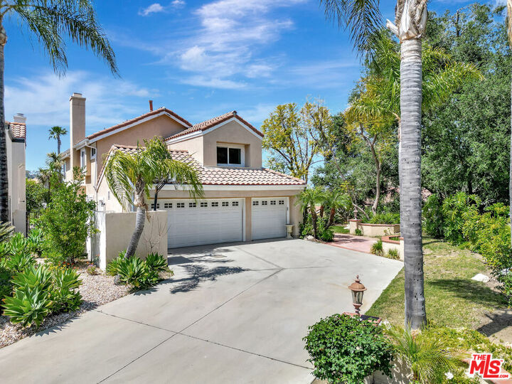 Property Photo:  24701 Calle Conejo  CA 91302 
