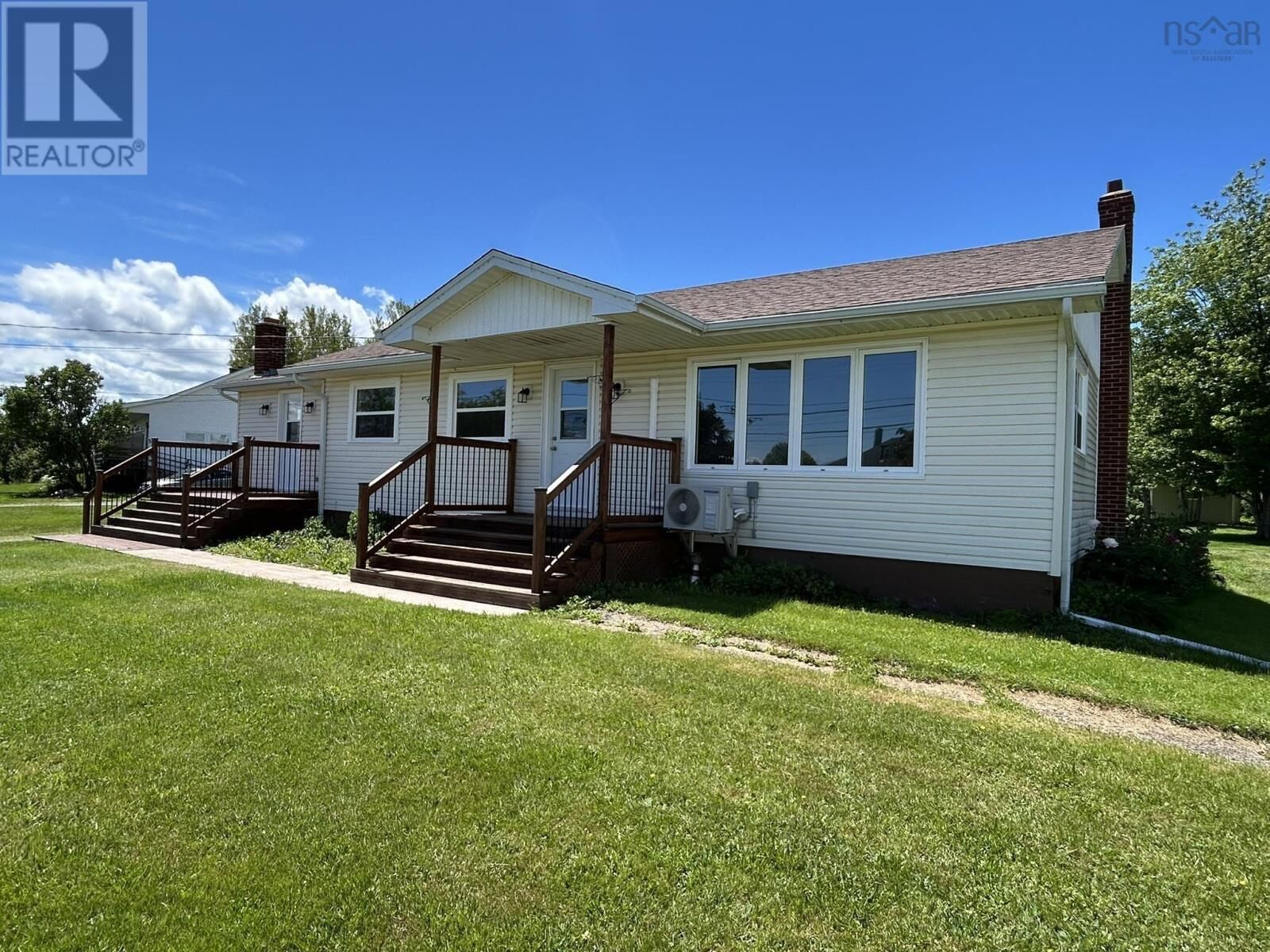 Property Photo: 826 1 Highway NS B0P 1L0