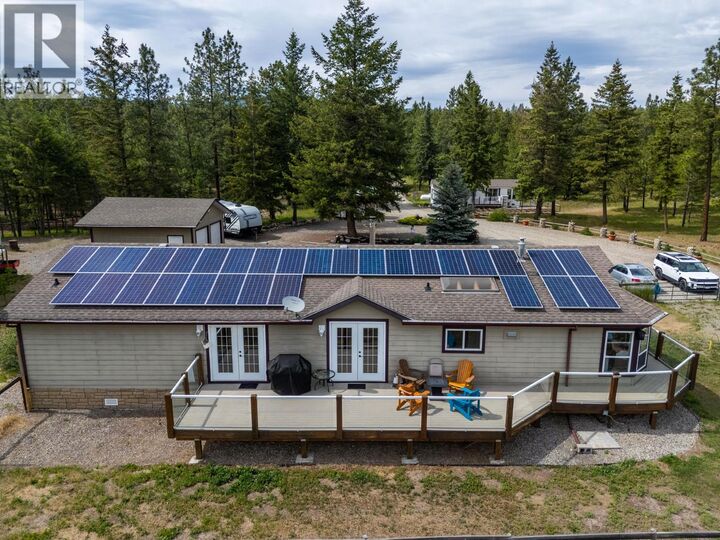 Property Photo: 38 Nine Mile Place BC V0H 1V6