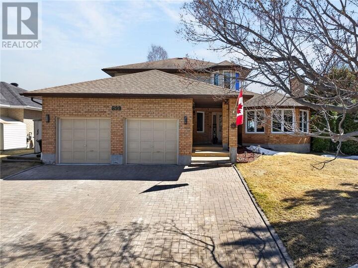 Property Photo: 899 Roderick Avenue ON P3E 6J5