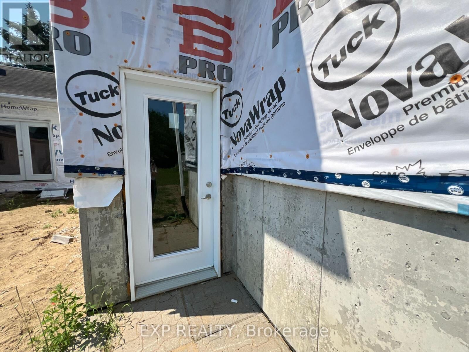 Property Photo:  18-C Hebert Street  ON K0A 2M0 