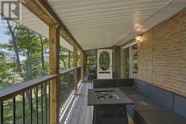 Photo de la propriété:  9 Cameron Rd  ON P6A 5K7 