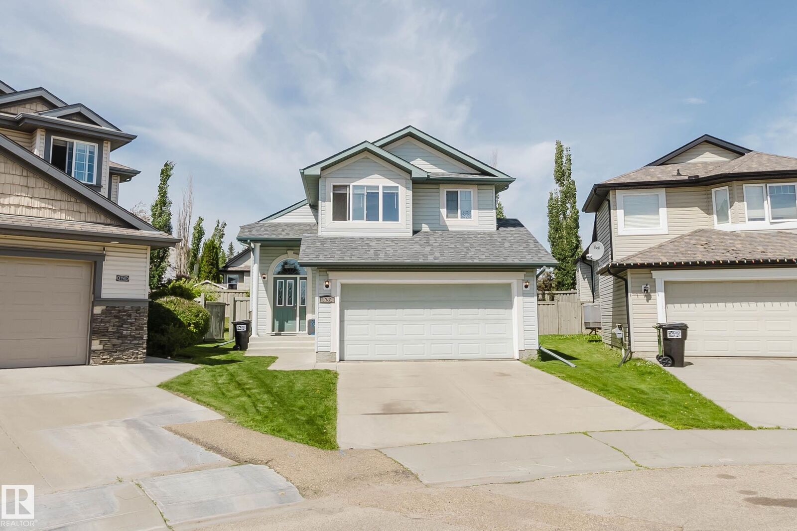 Property Photo:  1743 Melrose Crescent SW  AB T6W 0A3 