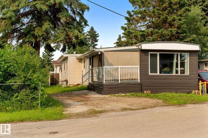 Property Photo:  124 305 Calahoo Road  AB T7X 3K7 