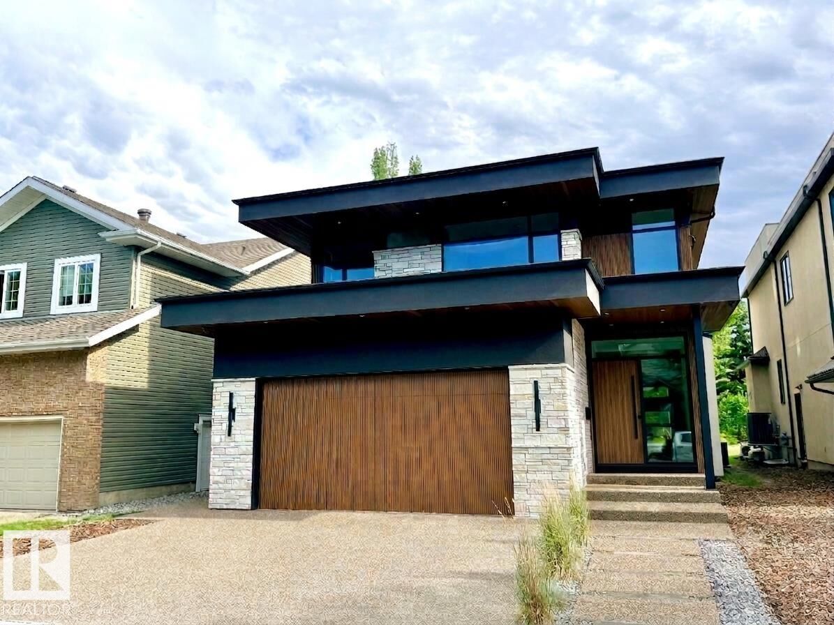 Property Photo: 8807 99 Avenue NW AB T5H 4N5