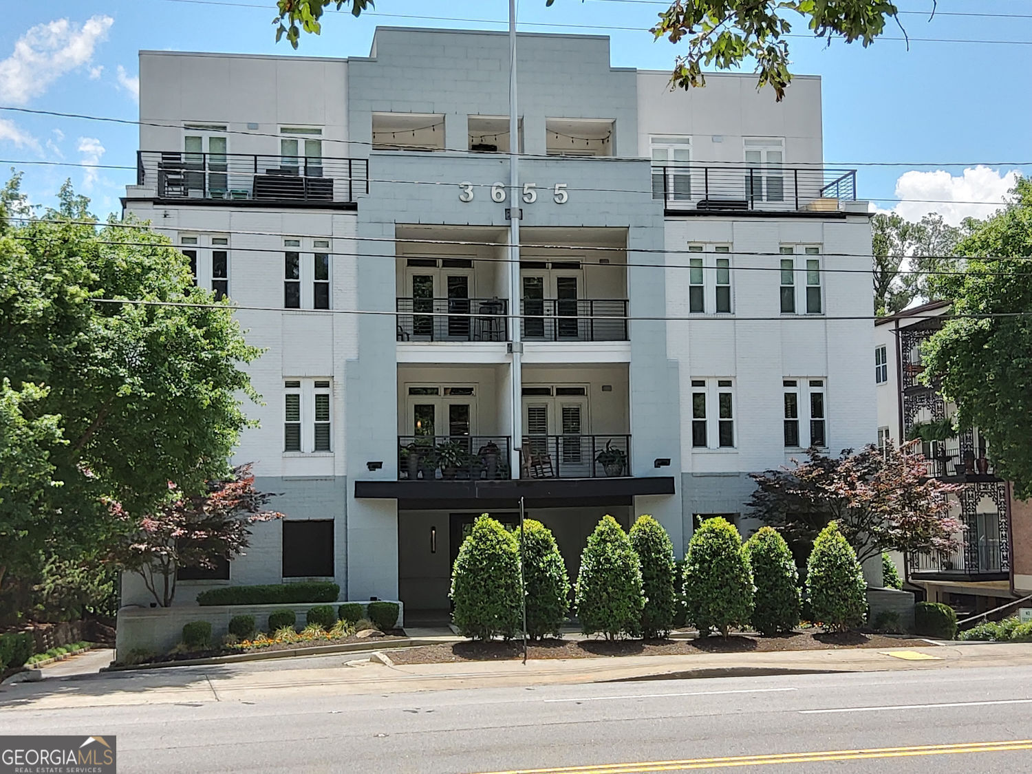 Property Photo: 3655 Peachtree Road NE 204 GA 30319