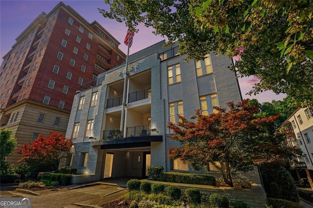 Property Photo:  3655 Peachtree Road NE 204  GA 30319 