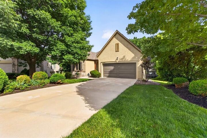 Property Photo:  26164 W 109th Street  KS 66061 