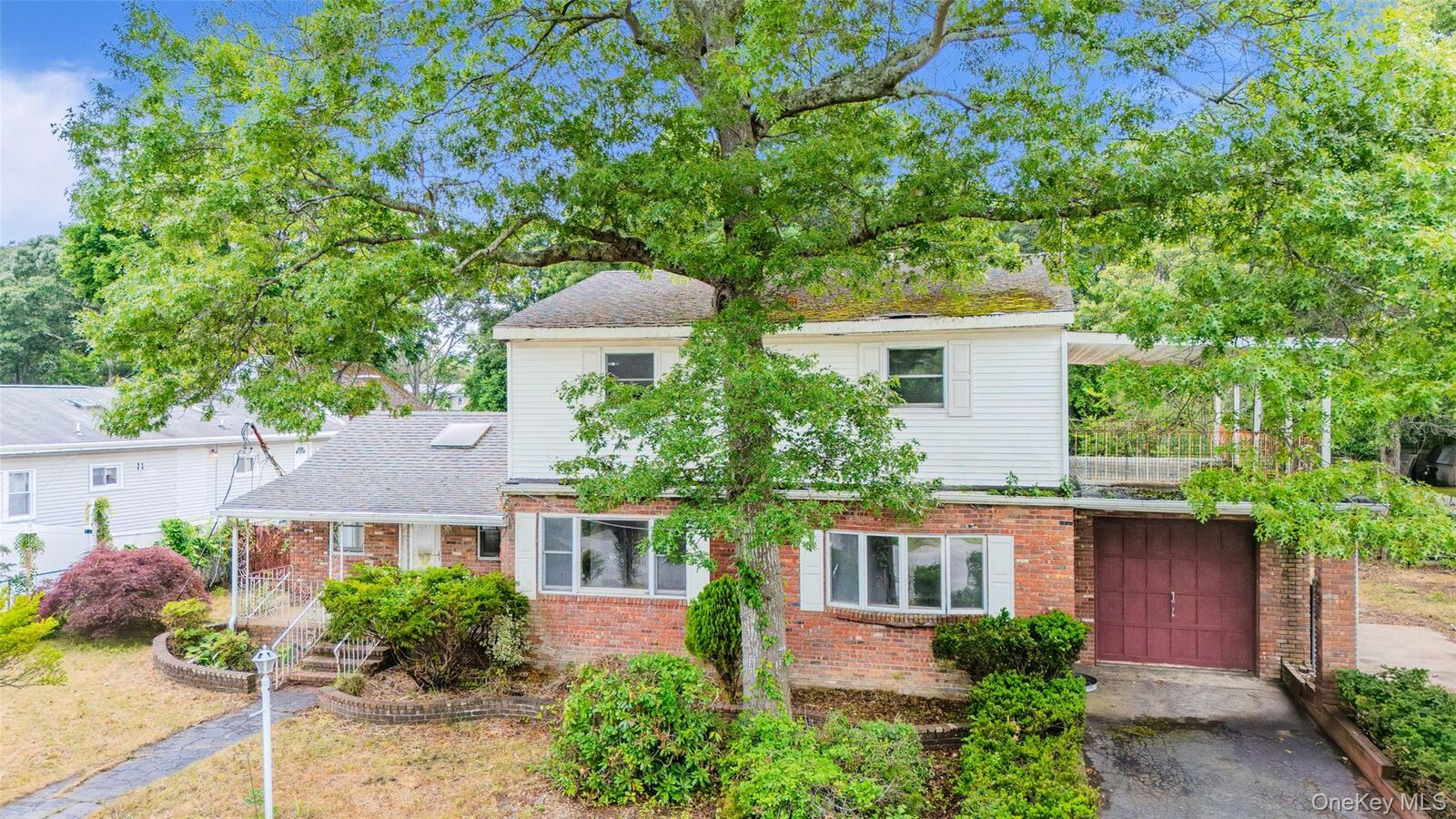 Property Photo:  10 Windsor Place  NY 11967 