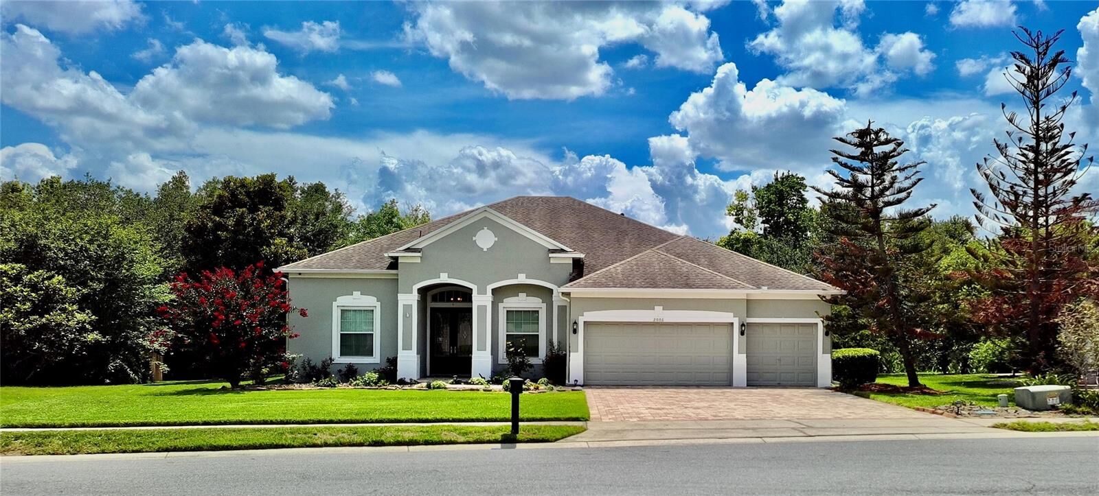 Property Photo: 2006 Wintermere Pointe Drive FL 34787