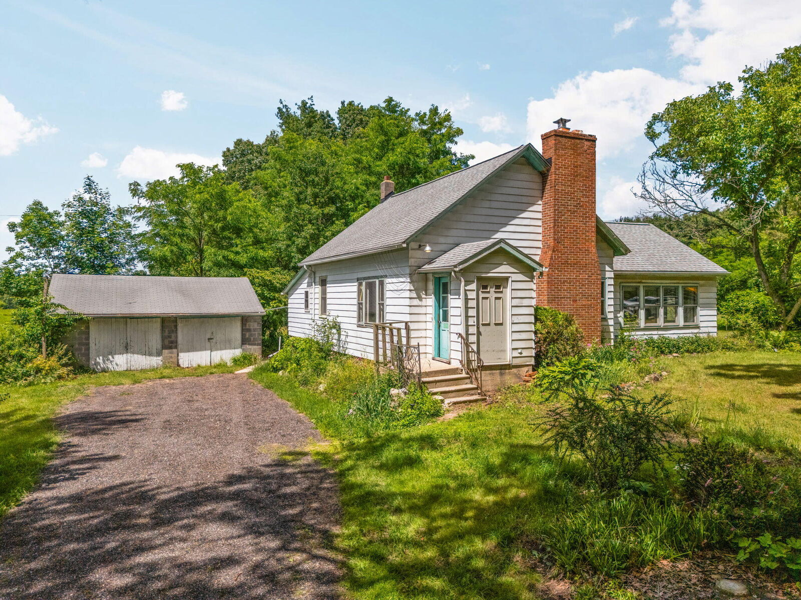 Property Photo:  18250 Bush Road  MI 48118 
