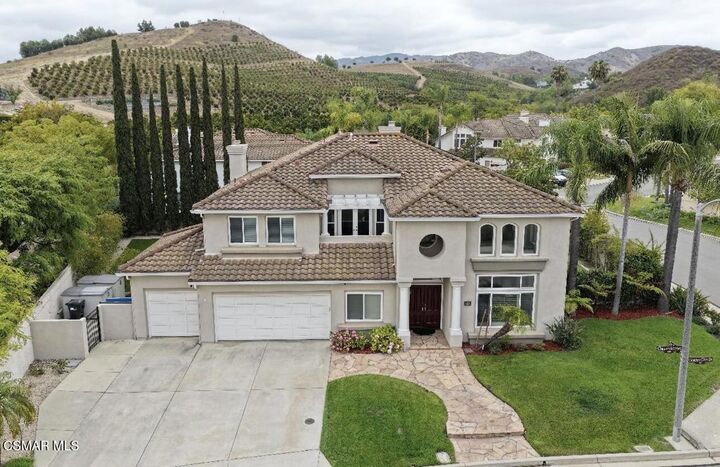 Property Photo:  515 Chippendale Avenue  CA 93065 