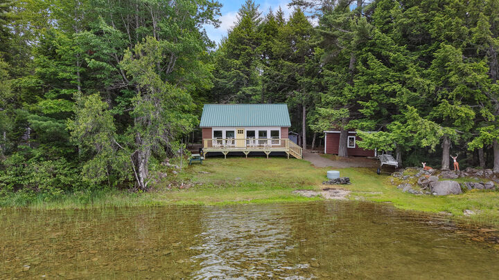 Property Photo: 3 S Shore Road ME 04490