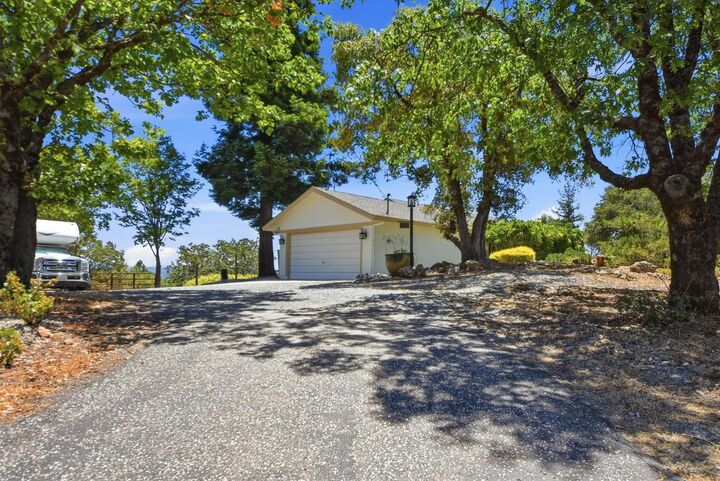 Property Photo: 21440 Meadow Oaks Lane CA 95713