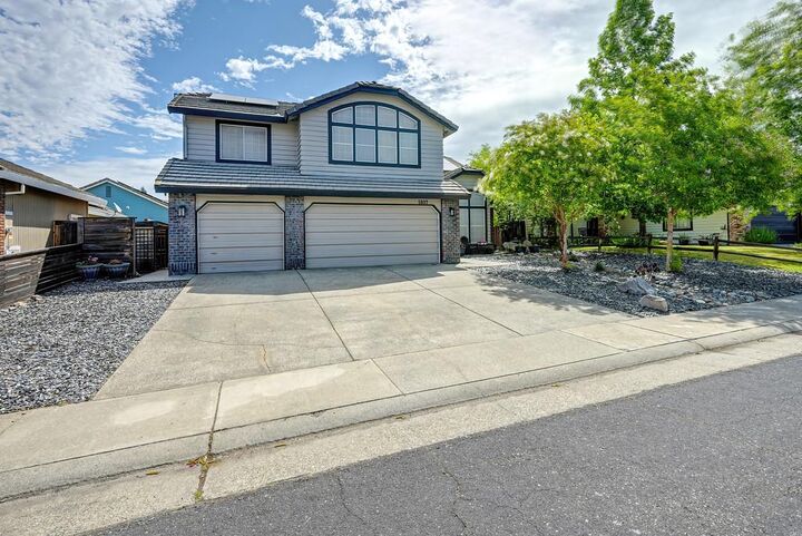 Property Photo: 5937 Blackstone Drive CA 95765