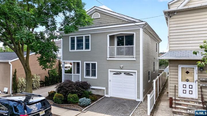 Property Photo:  112 Hathaway Street  NJ 07057 